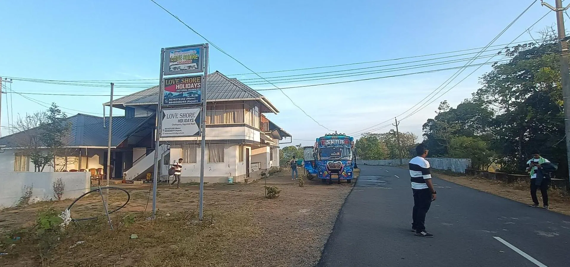 Love Shore Holiday'S Vagamon