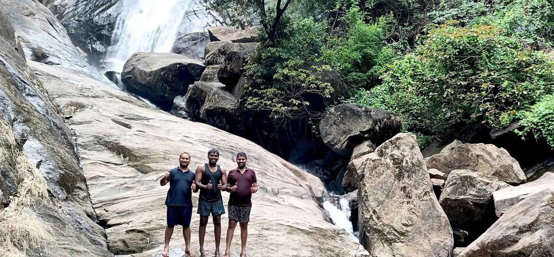 Love Shore Holiday'S Vagamon 0*,